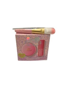 Too Faced Dream A Little Dream Gift Set + Flatbuki Makeup Brush